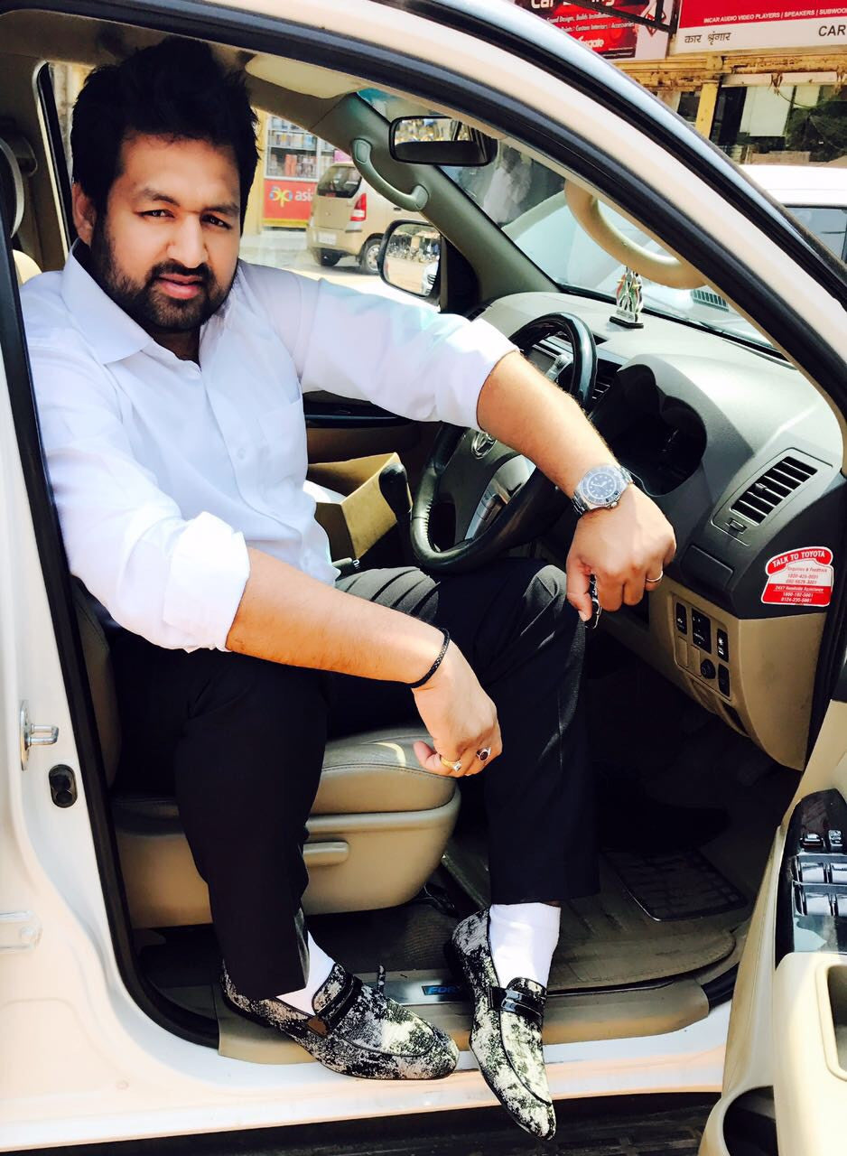 Prakash Parakh is now a Monk!