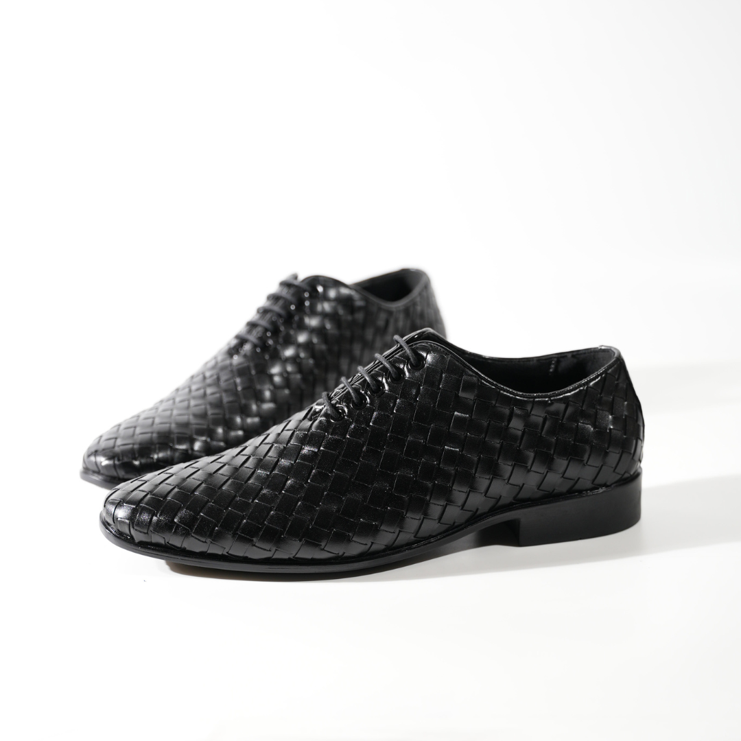 Monkstory Hand Woven Lace-Up Derbies - Black