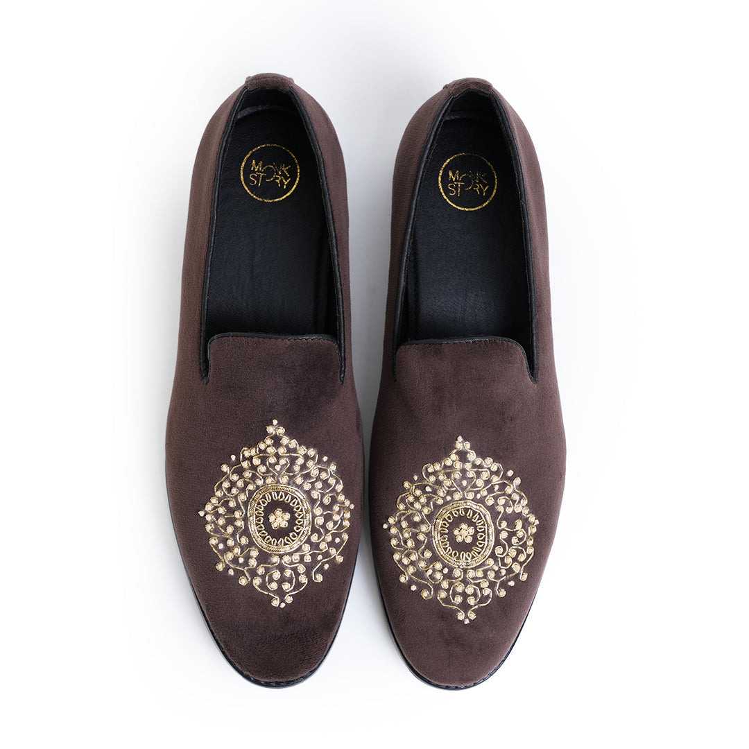 Monkstory Maharaja Zardosi Embroidered Slip-Ons ā Brown