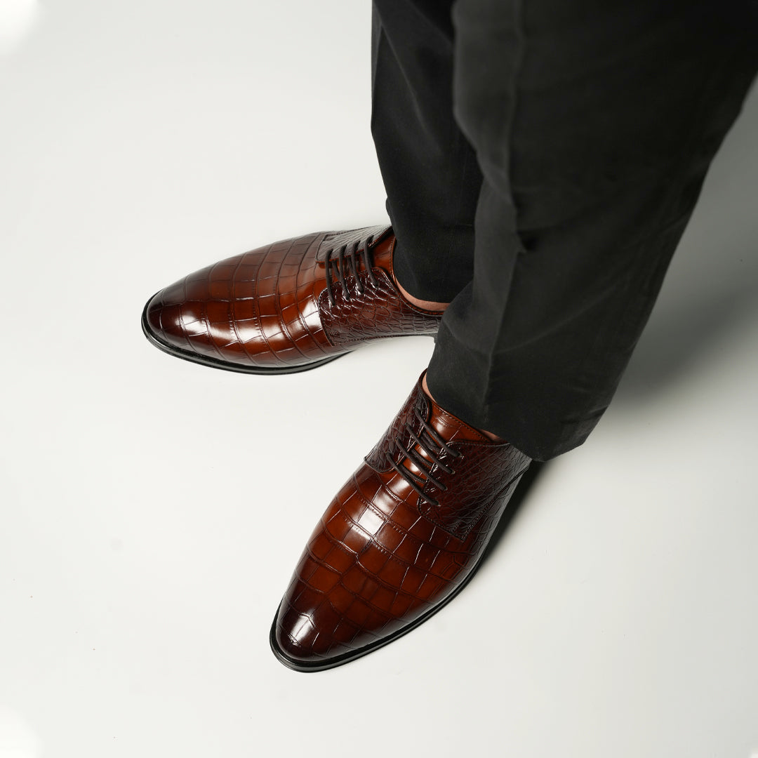 Monkstory Glossy Croc-Effect Lace-Up Oxfords - Burnish Brown