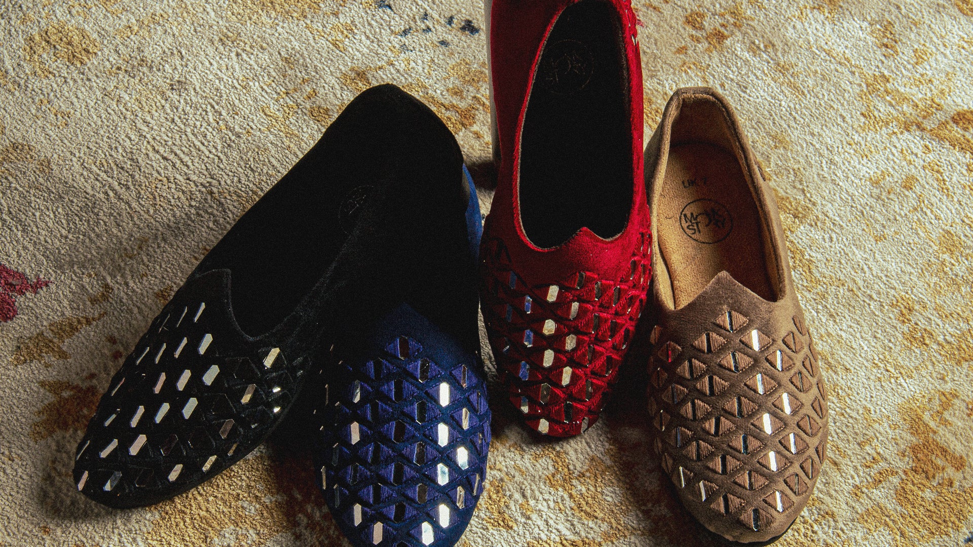 Mirror Mojaris