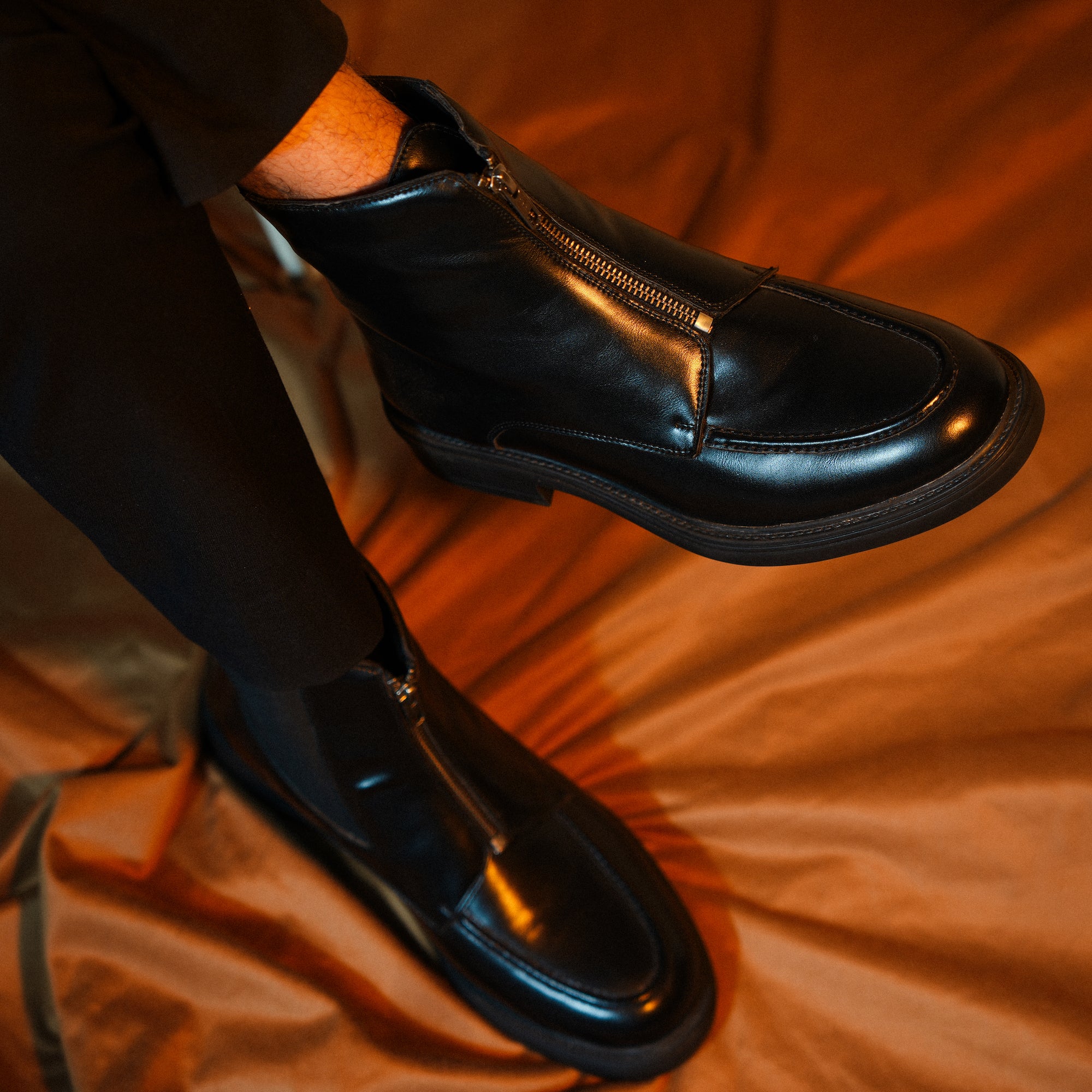 Monkstory Cosmopolitan Zip-Up Boots  - Black